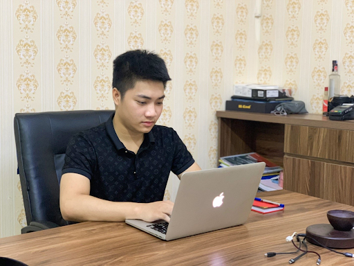 Anh Phùng Quang Đạt - CEO – Founder Công ty TNHH DVTM  SEOVINA